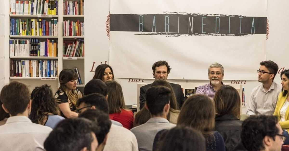 Libreria Laterza, Barinedita incontra i suoi lettori: foto e video